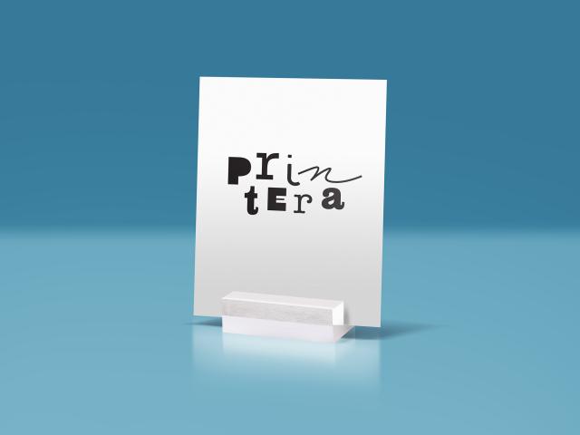 Prezentery z plexi
